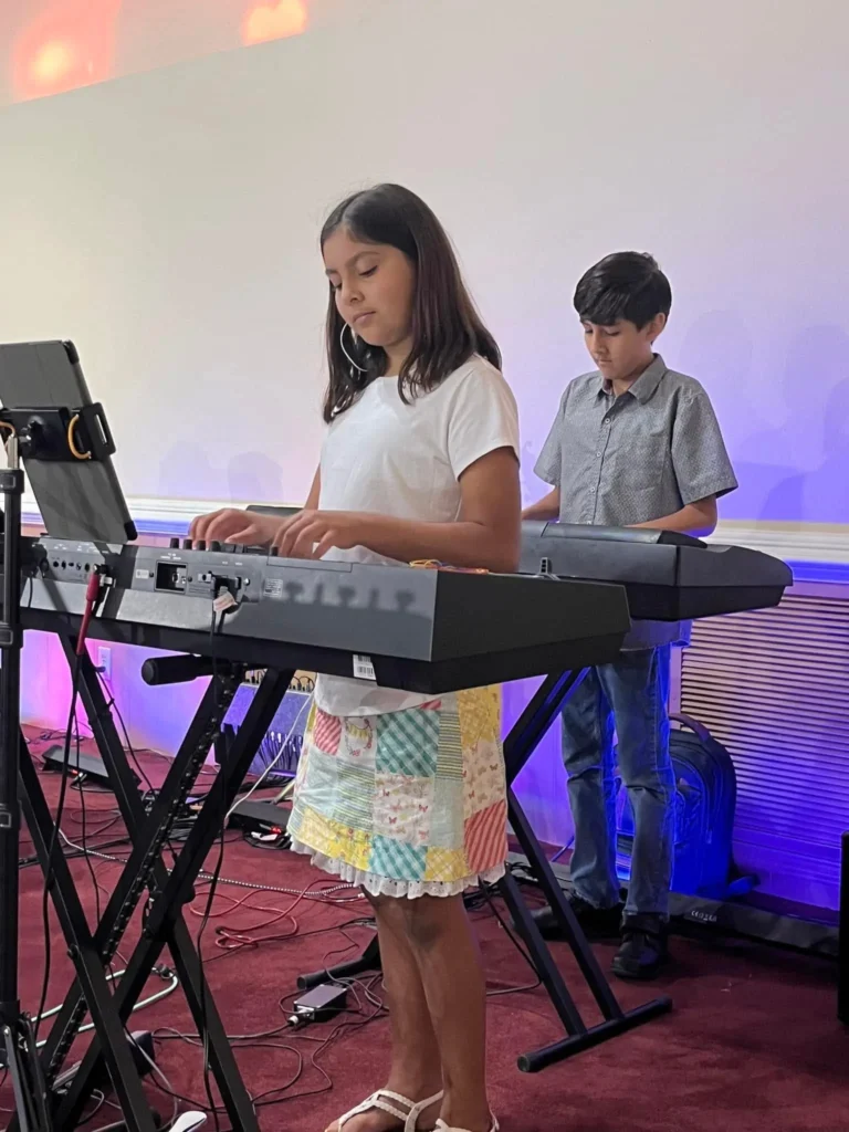 grupos de alabanza 16